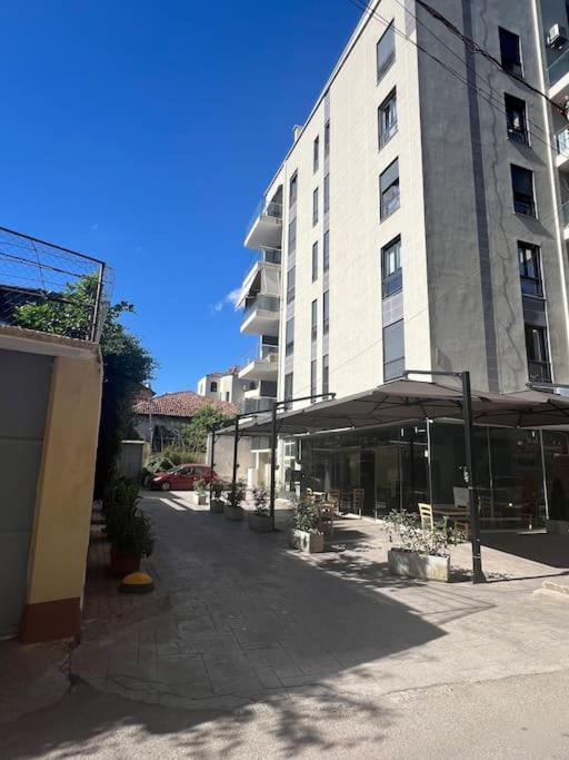 Remarkable Apartment Tirana Exterior foto